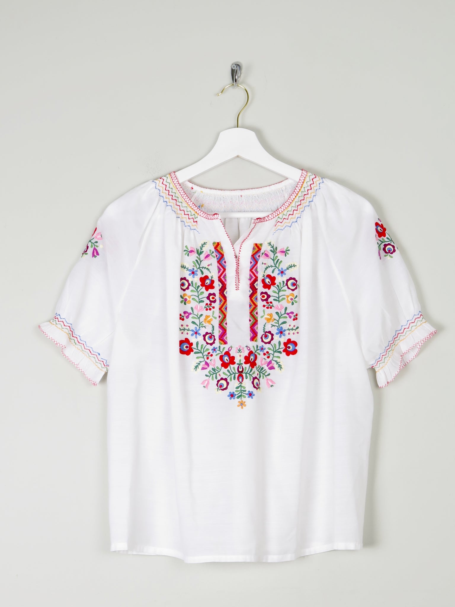 White Embroidered Cropped 1970s Peasant Blouse S/M