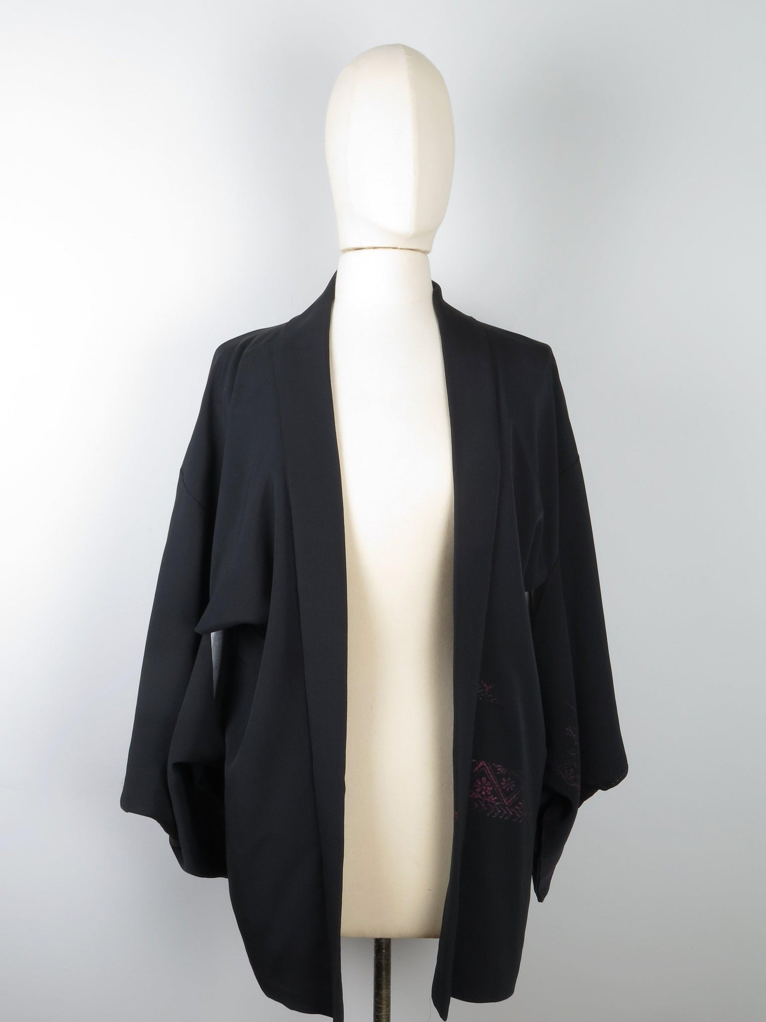 Black Vintage Kimono With Pink Embroidery M