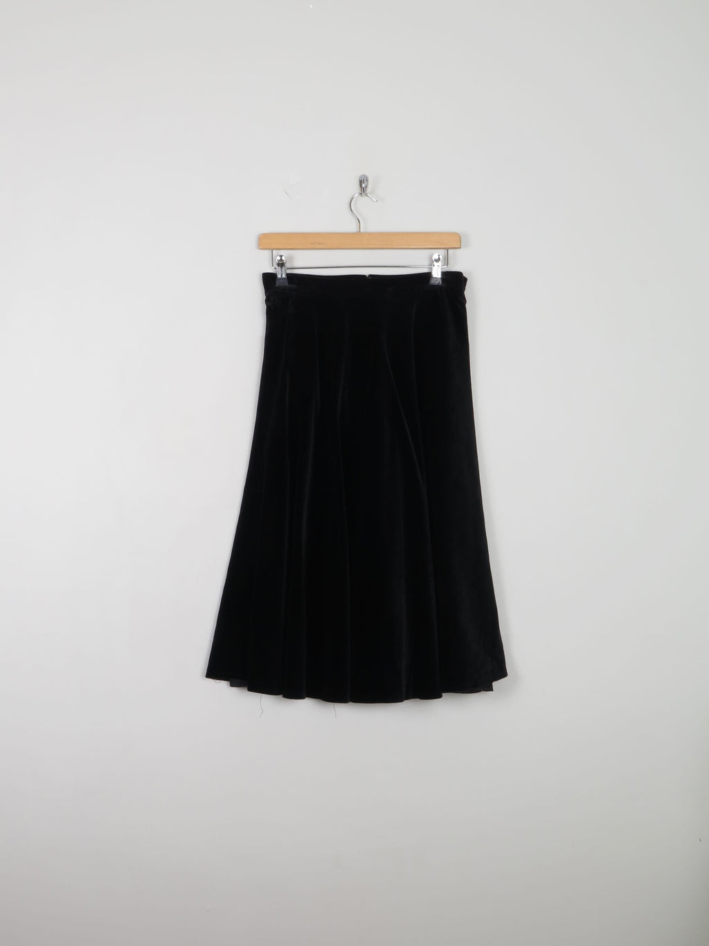 Black Velvet Vintage Full Skirt Midi S 28" - The Harlequin