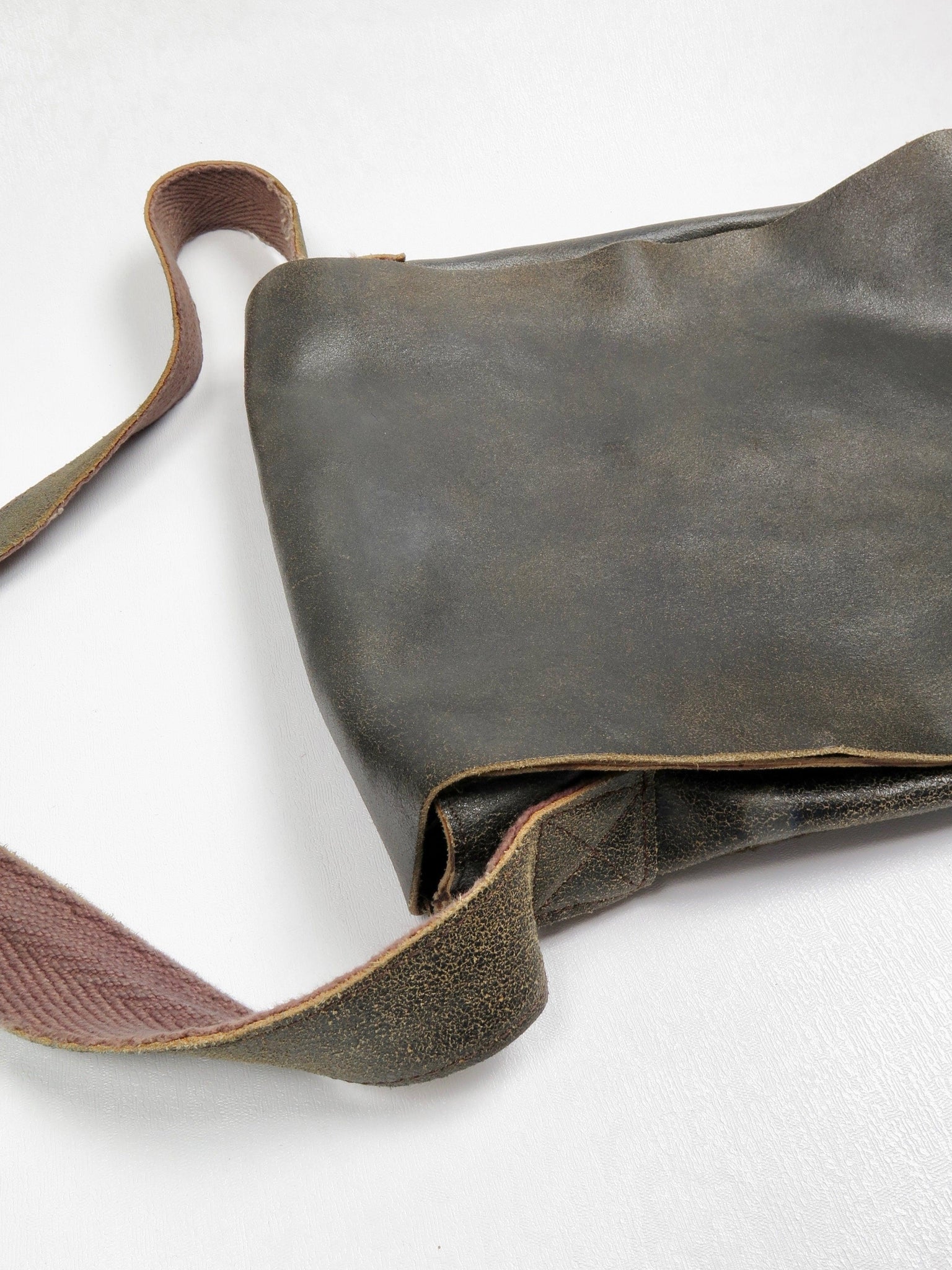 Brown Leather Messenger Bag - The Harlequin