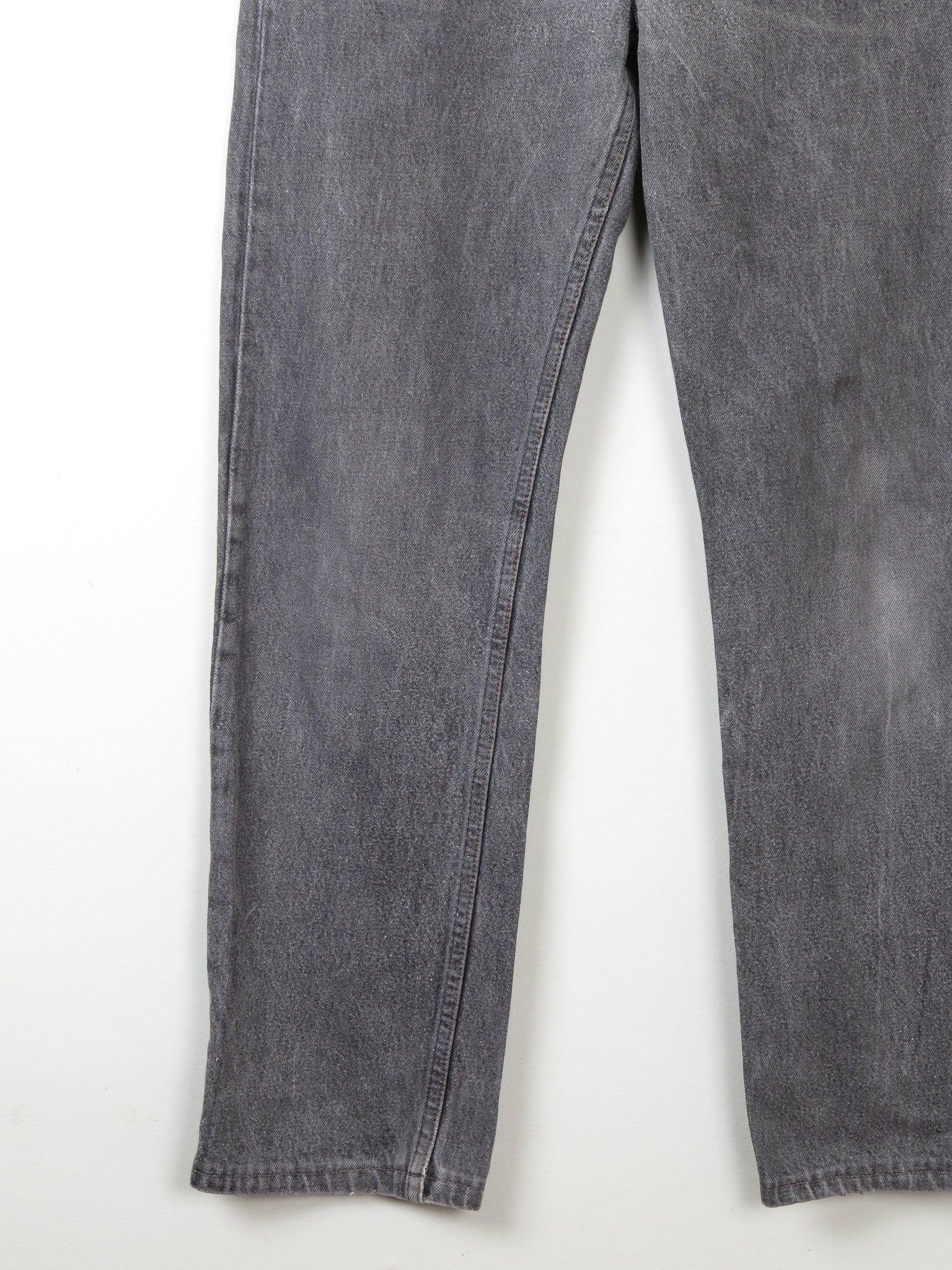 Grey Vintage Levi's Jeans 501s 32" - The Harlequin