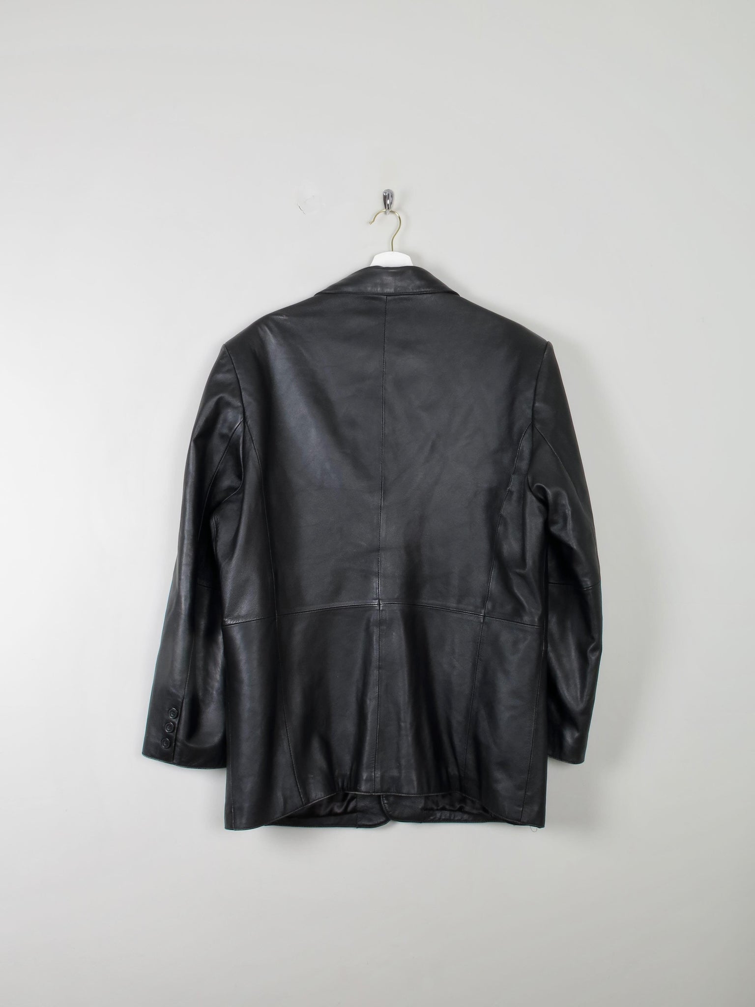 Men's Black Vintage Leather Jacket M Oversized - The Harlequin