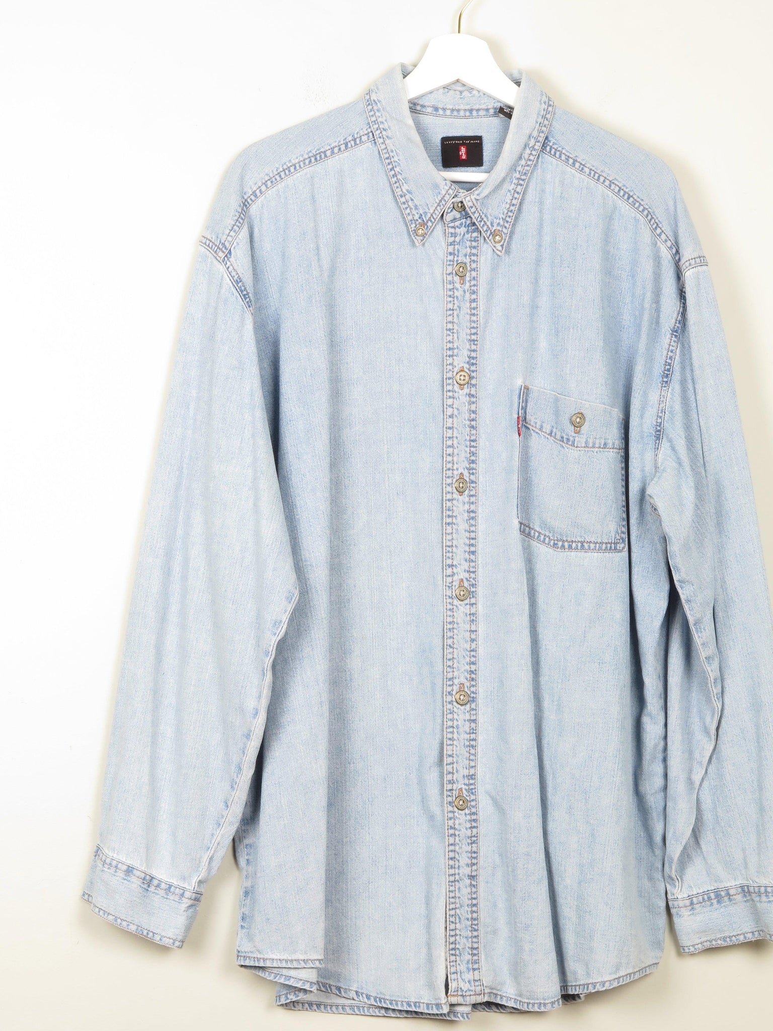 Men's Blue Denim Vintage Levi's Shirt L/XL - The Harlequin