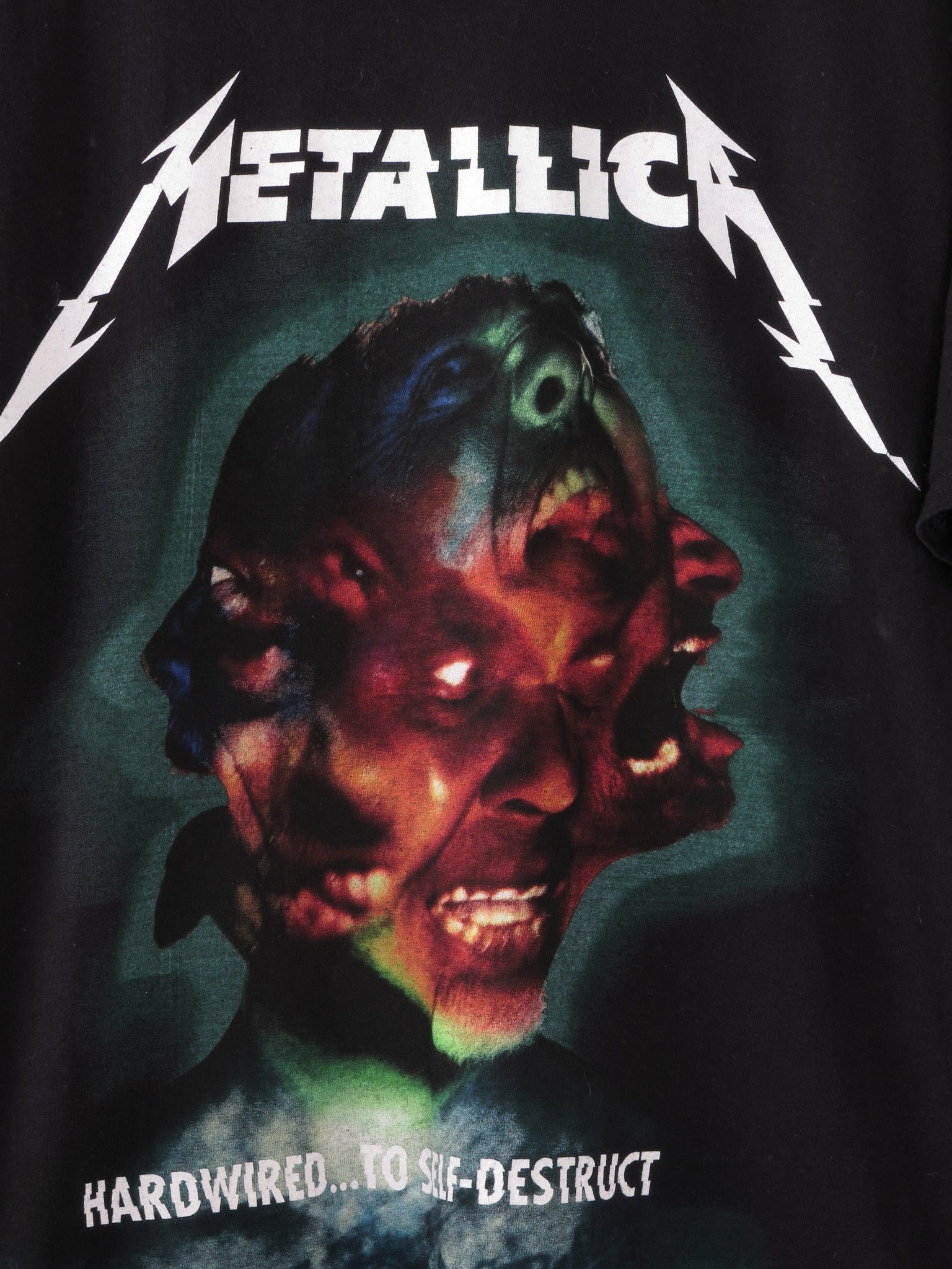 Metallica Rock T-shirt Hard Wired To Self Destruct  L - The Harlequin