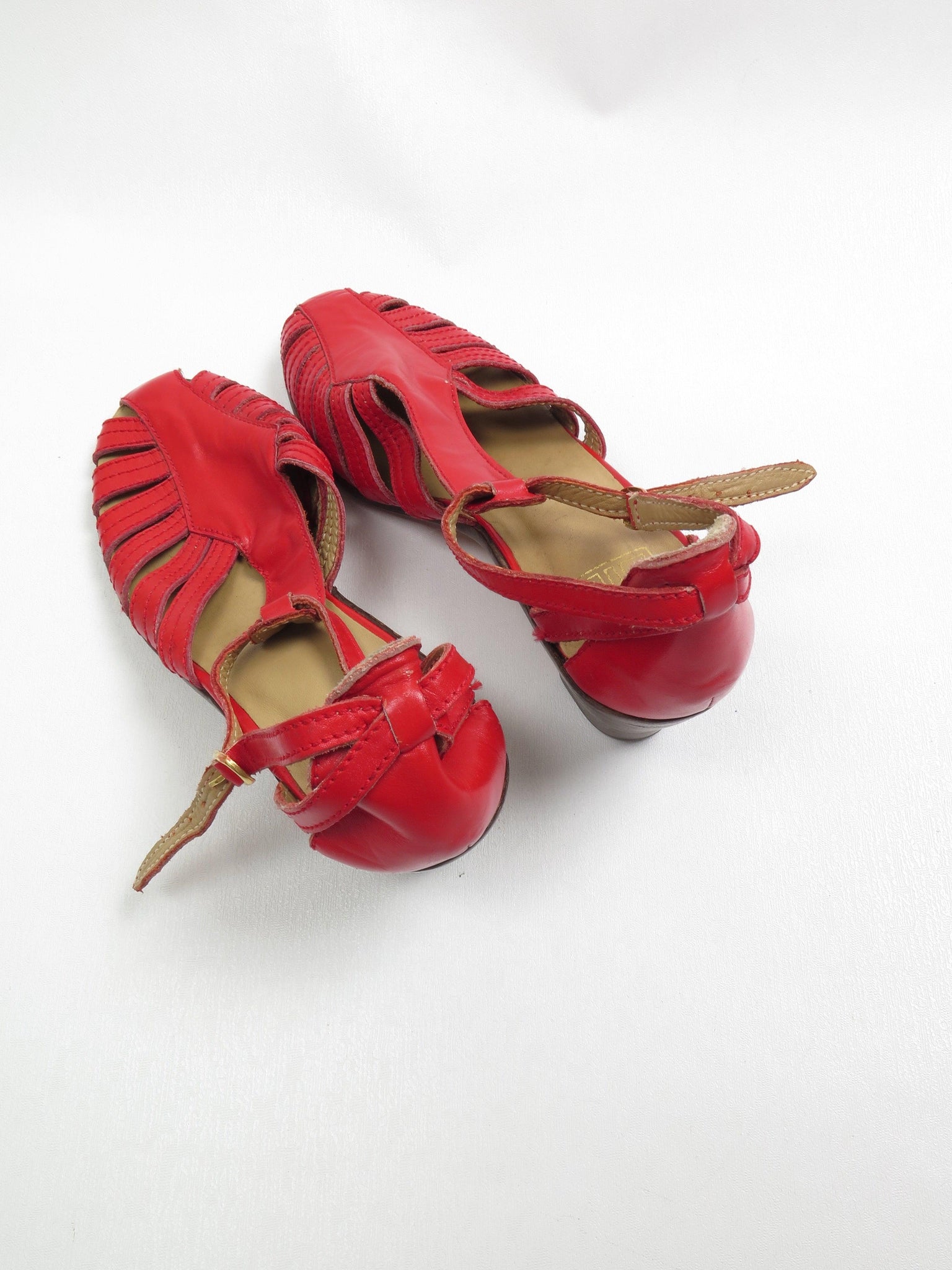 Red Vintage Sandals With Small Heels 39/6 UK - The Harlequin