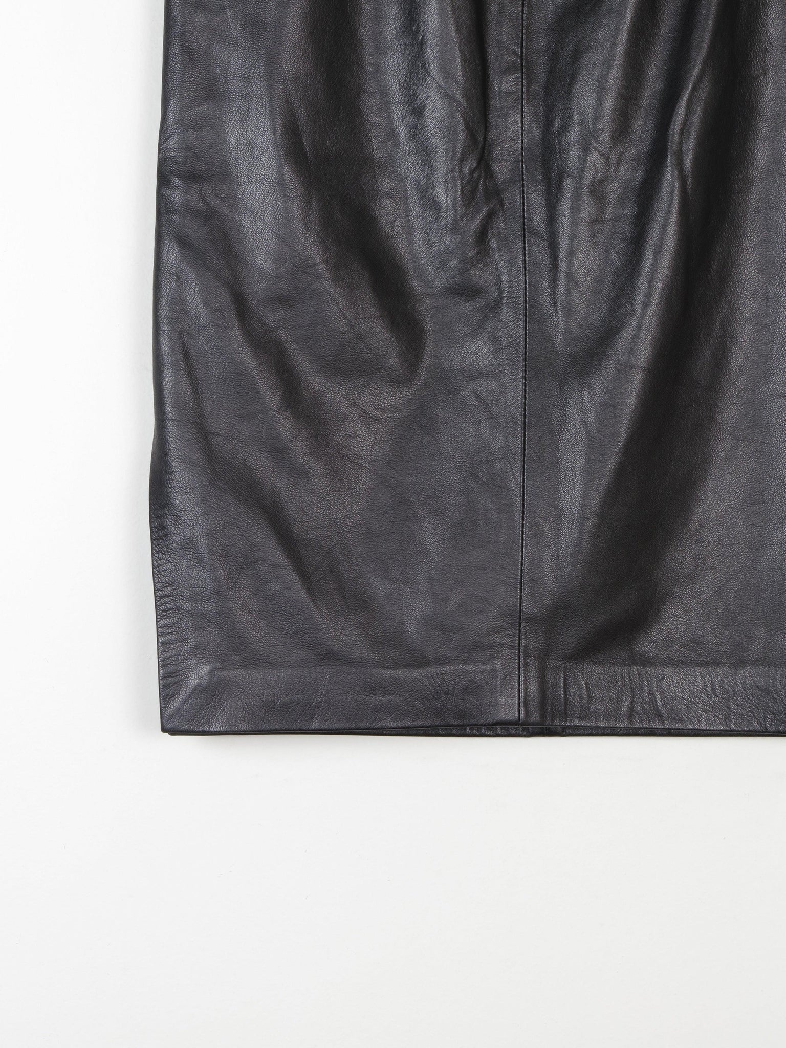 Black Leather Vintage Pencil Skirt 8/10 28" - The Harlequin