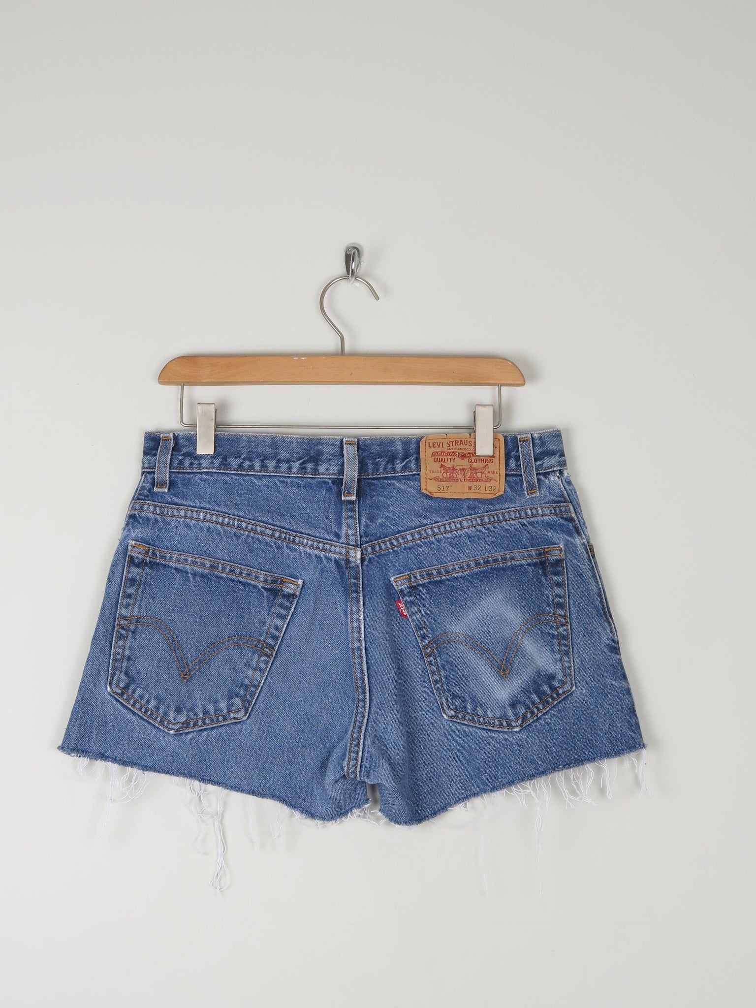 Vintage Levis Denim Shorts 31 10/12 - The Harlequin