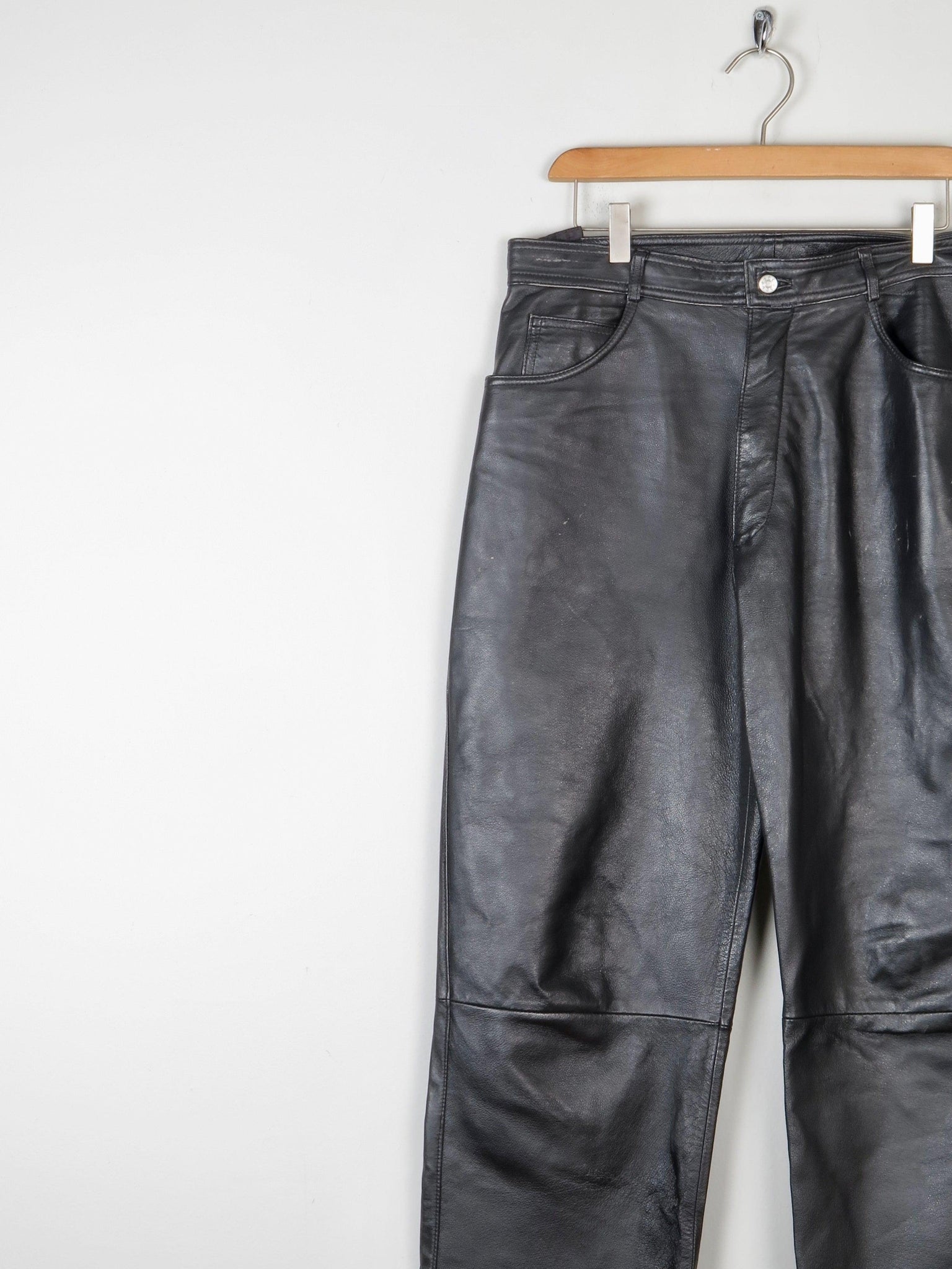 Women’s Black Leather Cropped Trousers 32" - The Harlequin