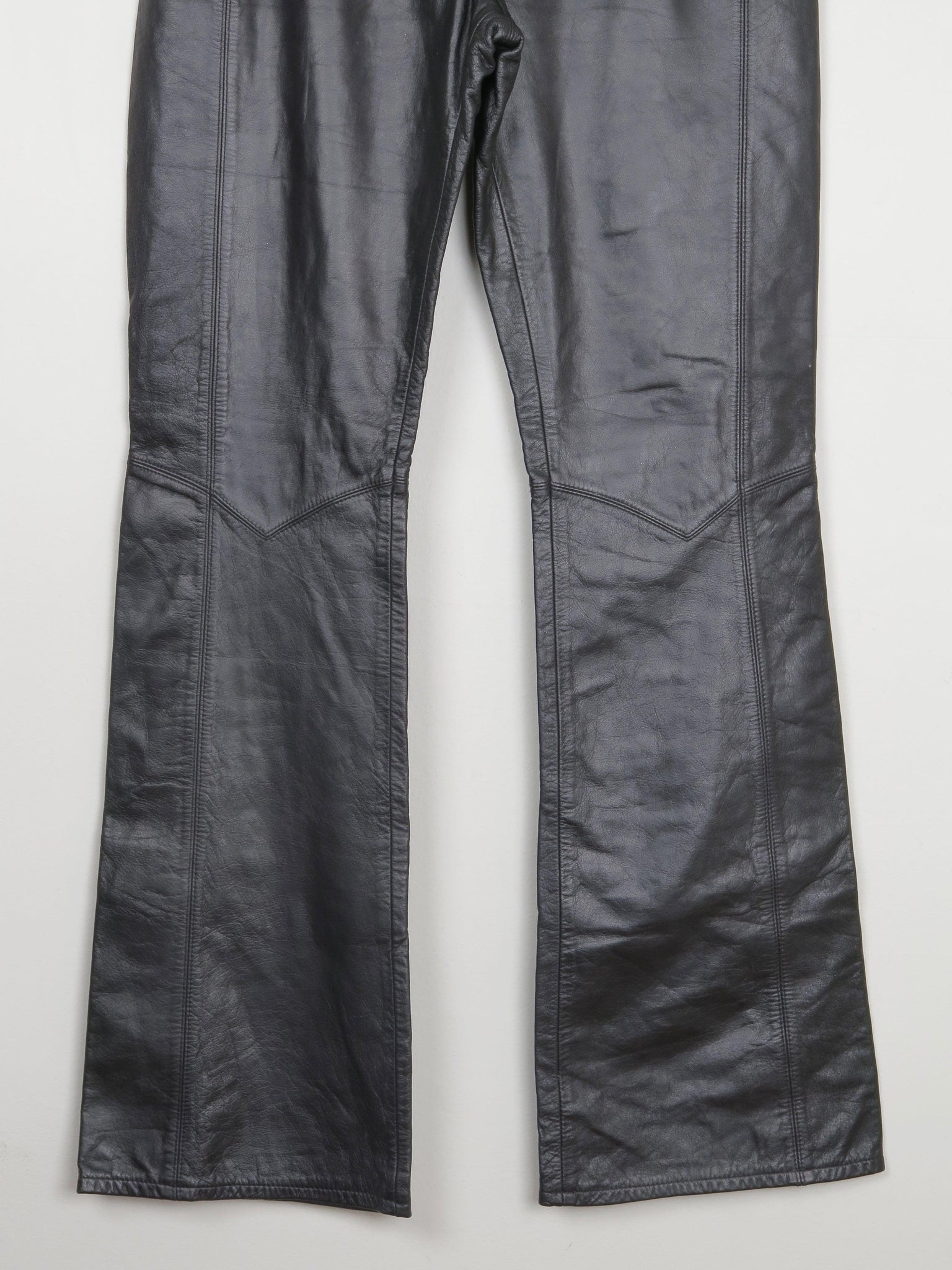 Women's Black Leather Levi’s Trousers 28"/32L - The Harlequin